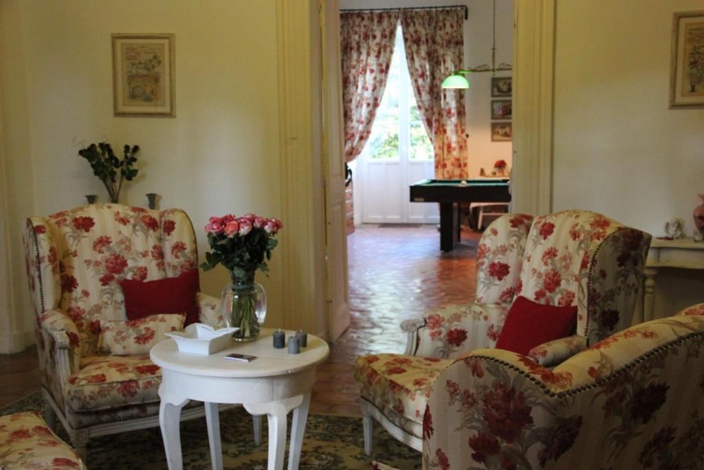 Domaine Des Buis Hotel Albon ภายนอก รูปภาพ
