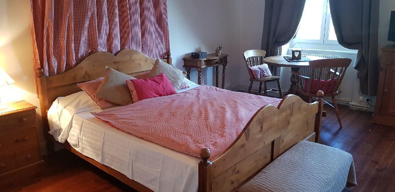 Domaine Des Buis Hotel Albon ภายนอก รูปภาพ